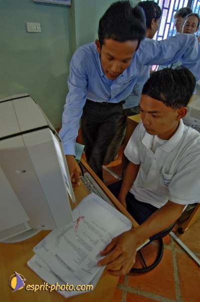 Nom de l'image : D2092757_1 — Description :  Enfants du Mékong