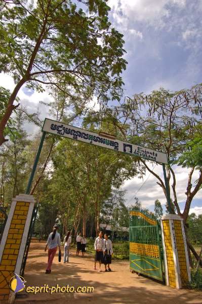 Nom de l'image : D2093817_1 — Description :  Enfants du Mékong