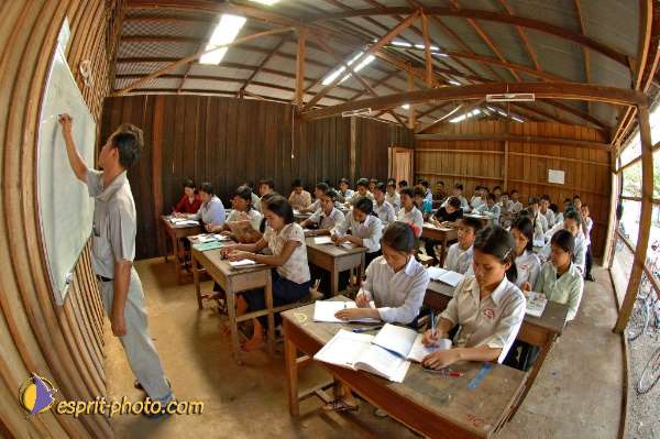 Nom de l'image : D2093912_1 — Description :  Enfants du Mékong