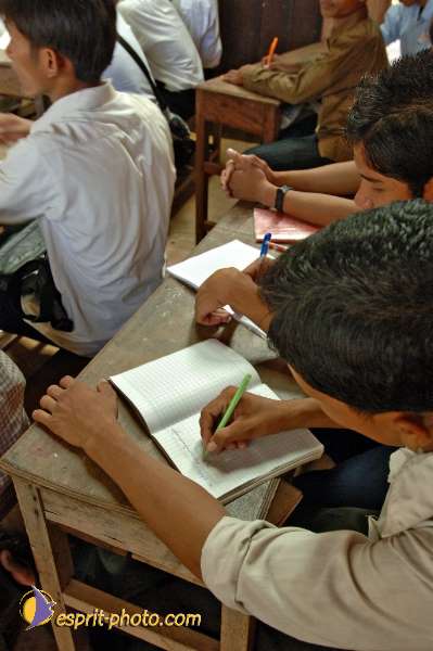 Nom de l'image : D2093920_1 — Description :  Enfants du Mékong