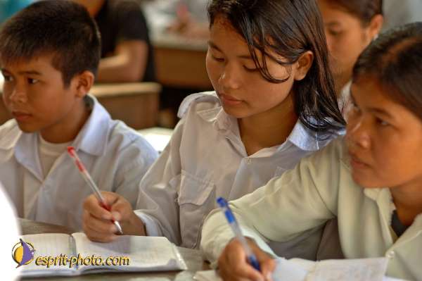 Nom de l'image : D2093952_1 — Description :  Enfants du Mékong