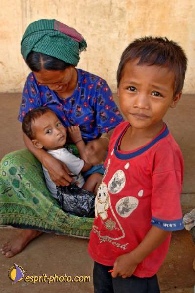 Nom de l'image : D2092161_1 — Description :  Enfants du Mékong