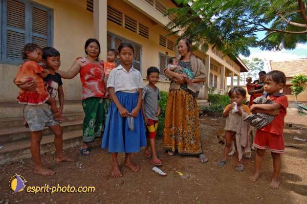 Nom de l'image : D2092344_1 — Description :  Enfants du Mékong