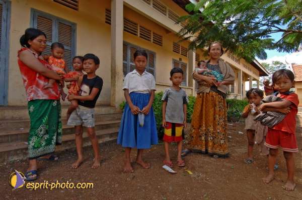 Nom de l'image : D2092348_1 — Description :  Enfants du Mékong