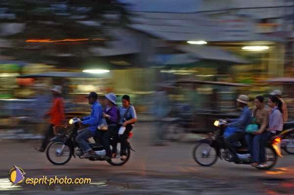 Nom de l'image : D2091641_1 — Description :  Enfants du Mékong