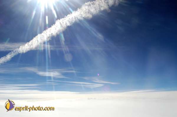 Nom de l'image : D1186553-1 — Description :  Vol Bratislava-Paris - au dessus des nuages