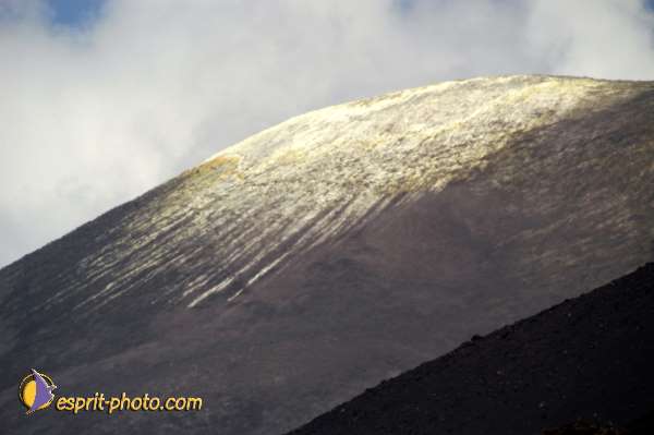 Nom de l'image : D1177191-1 — Description :  Etna - Eruption du volcan sur l'Etna en Sicile le 15/09/2005
