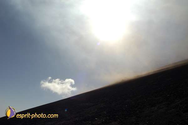 Nom de l'image : D1177329-1 — Description :  Etna - Eruption du volcan sur l'Etna en Sicile le 15/09/2005