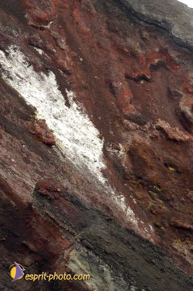 Nom de l'image : D1177383-1 — Description :  Etna - Eruption du volcan sur l'Etna en Sicile le 15/09/2005
