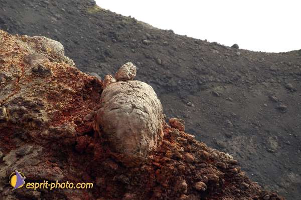Nom de l'image : D1177392-1 — Description :  Etna - Eruption du volcan sur l'Etna en Sicile le 15/09/2005