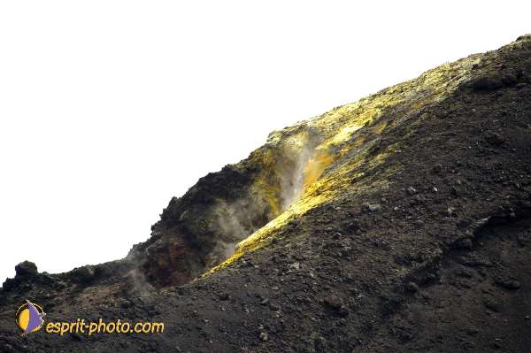 Nom de l'image : D1177393-1 — Description :  Etna - Eruption du volcan sur l'Etna en Sicile le 15/09/2005