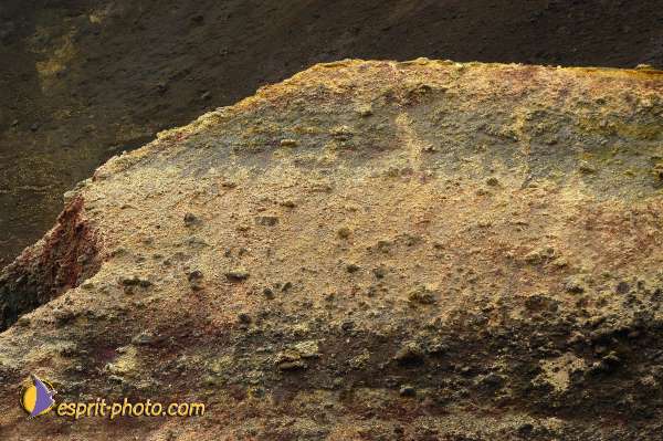 Nom de l'image : D1177402-1 — Description :  Etna - Eruption du volcan sur l'Etna en Sicile le 15/09/2005