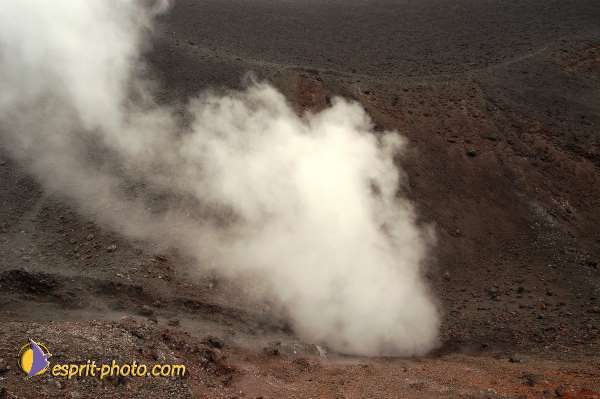 Nom de l'image : D1177468-1 — Description :  Etna - Eruption du volcan sur l'Etna en Sicile le 15/09/2005