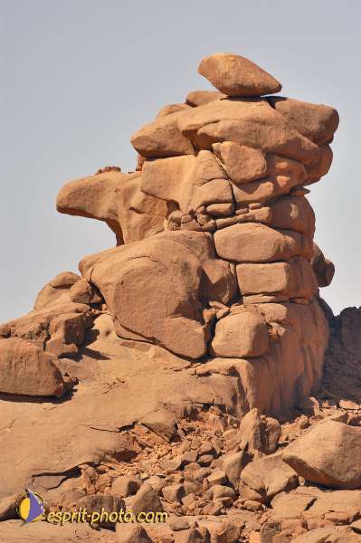 Nom de l'image : D1229215-1 — Description :  Sur les pas de Charles de Foucault - Tamanrasset-Assekrem