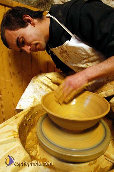 Nom de l'image : D1038500 — Description :  Cté St JEAN - Reportage livre "Masque de loup - coeur d'agneau"