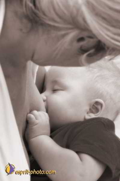 Nom de l'image : D1167132-1sp — Description :  Mère et enfant - aleitement