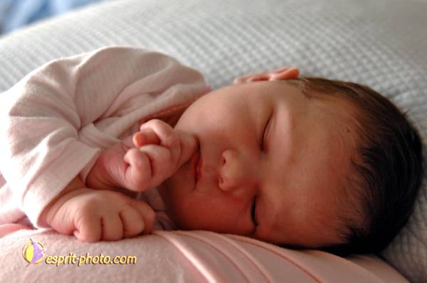 Nom de l'image : Bebe_0-6_Mois_D2225839_1 — Description :