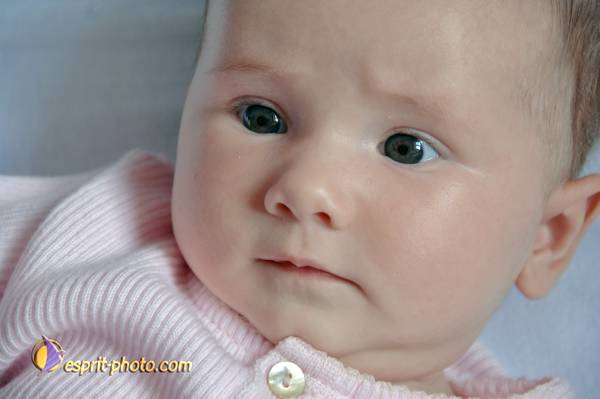 Nom de l'image : Bebe_0-6_Mois_D2240968_1 — Description :