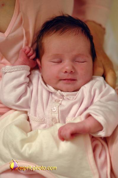 Nom de l'image : Bebe_0-6_Mois_E2065976_1 — Description :