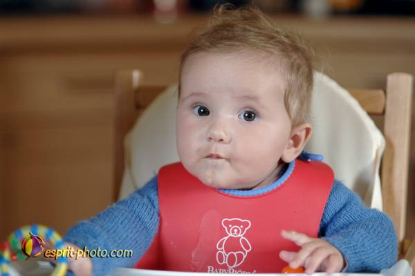 Nom de l'image : Bebe_0-6_Mois_E2067621_1 — Description :