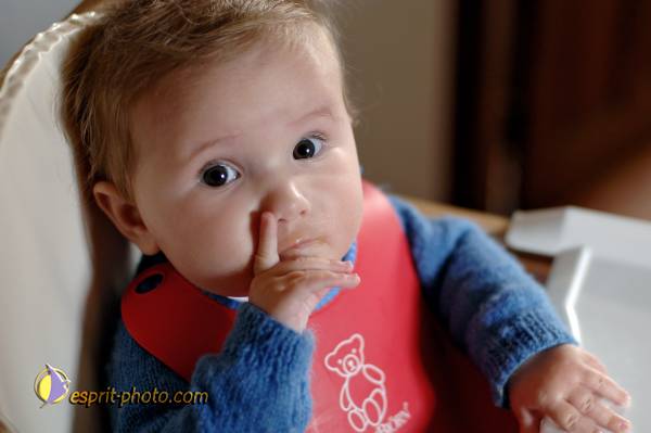 Nom de l'image : Bebe_0-6_Mois_E2067630_1 — Description :