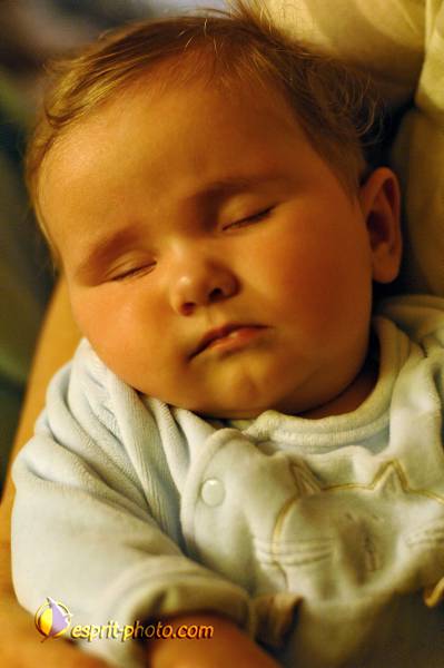 Nom de l'image : Bebe_6_Mois_E2067929_1 — Description :