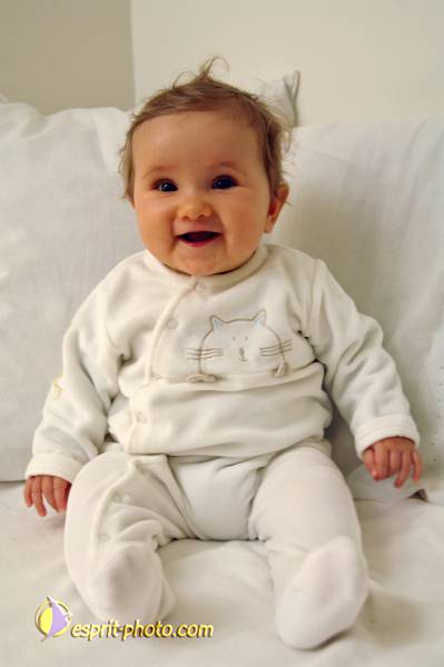 Nom de l'image : Bebe_6_Mois_E2068388_1 — Description :