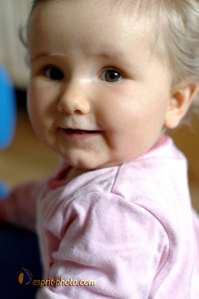 Nom de l'image : Bebe_9_Mois_D2258853_1 — Description :