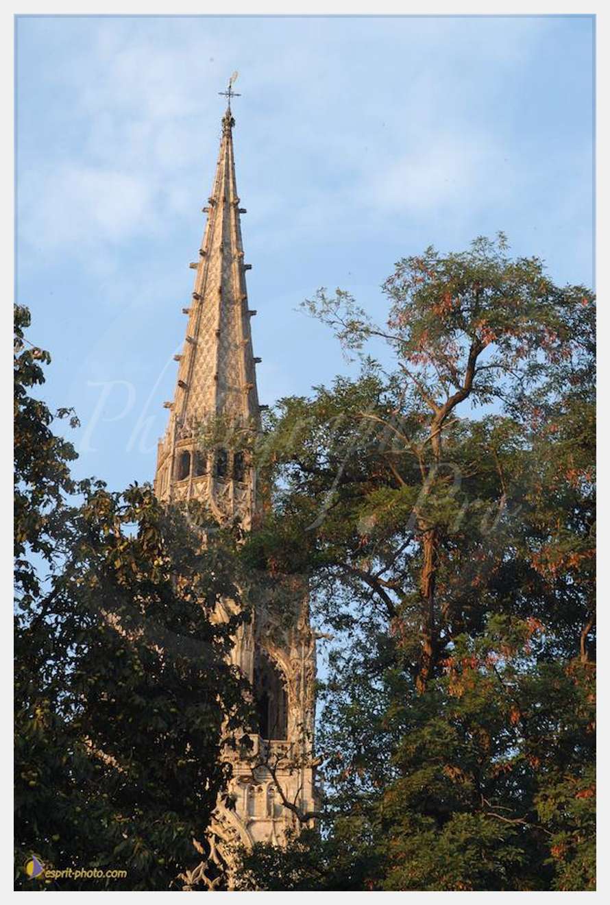 Nom de l'image : D1066672-nef — Description :