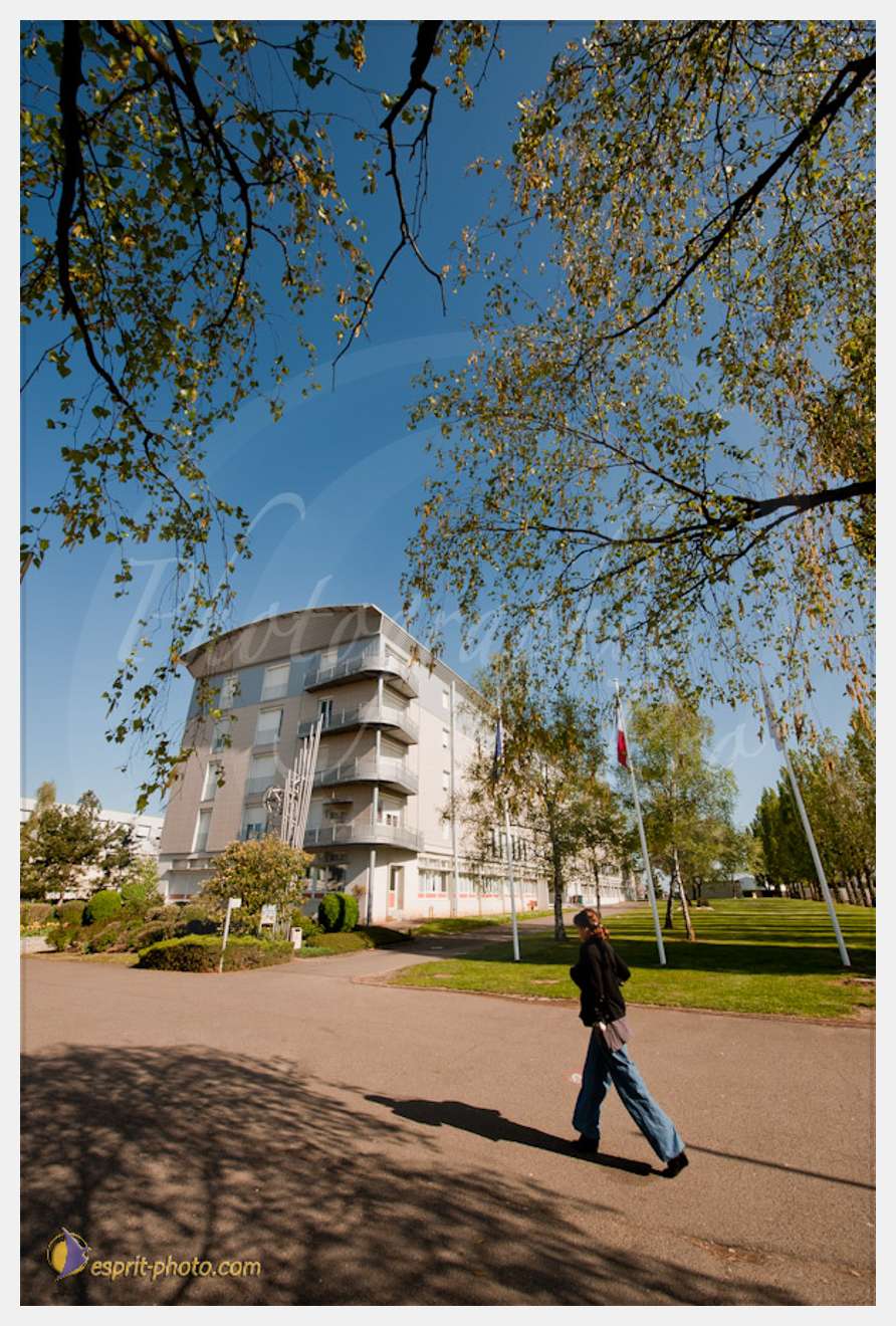 Nom de l'image : D30102050a.com — Description :