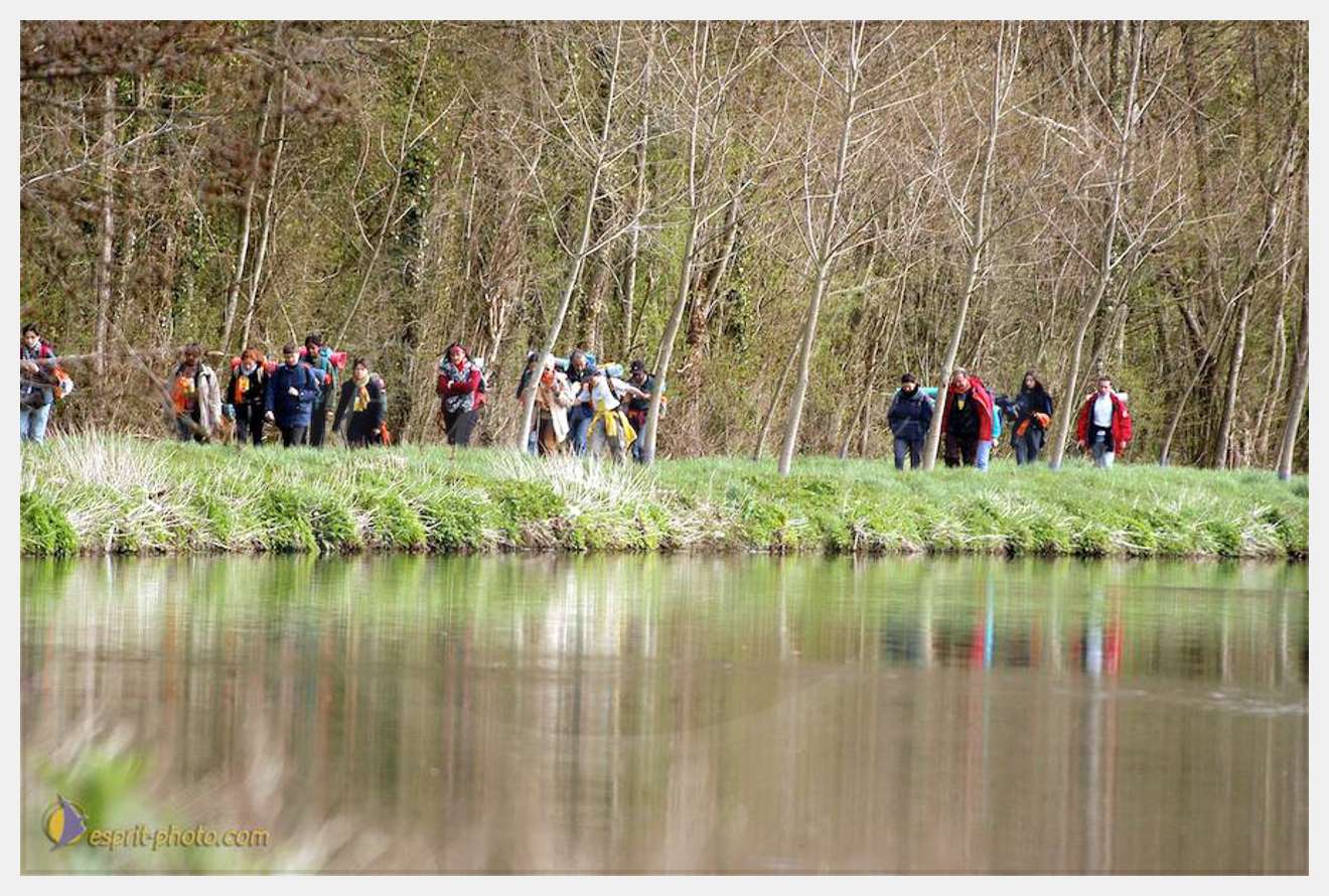 Nom de l'image : D1120228-01 — Description :  PE?lerinage de Chartres 2004