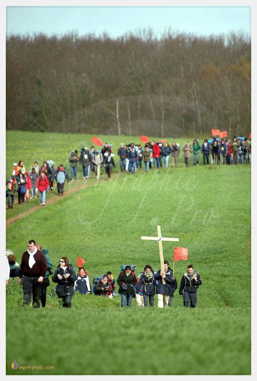 Nom de l'image : D1120105-01 — Description :  PE?lerinage de Chartres 2004