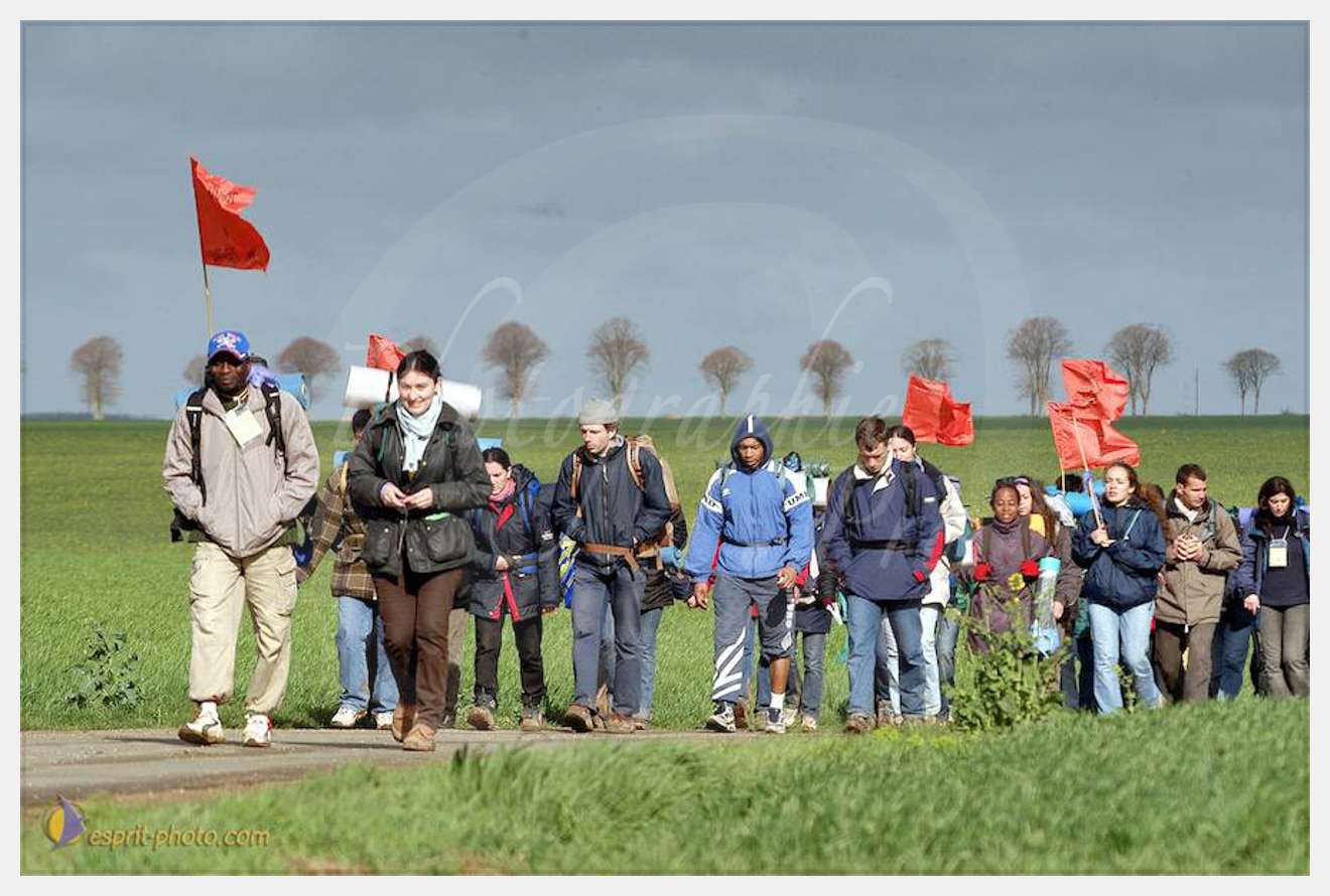 Nom de l'image : D1120133-01 — Description :  PE?lerinage de Chartres 2004