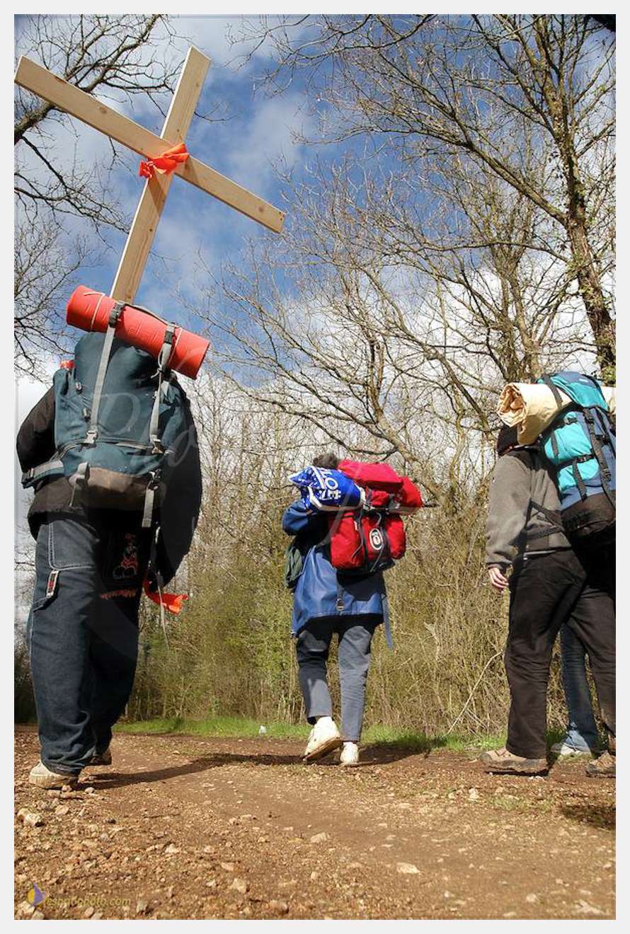 Nom de l'image : D1120195-01 — Description :  PE?lerinage de Chartres 2004