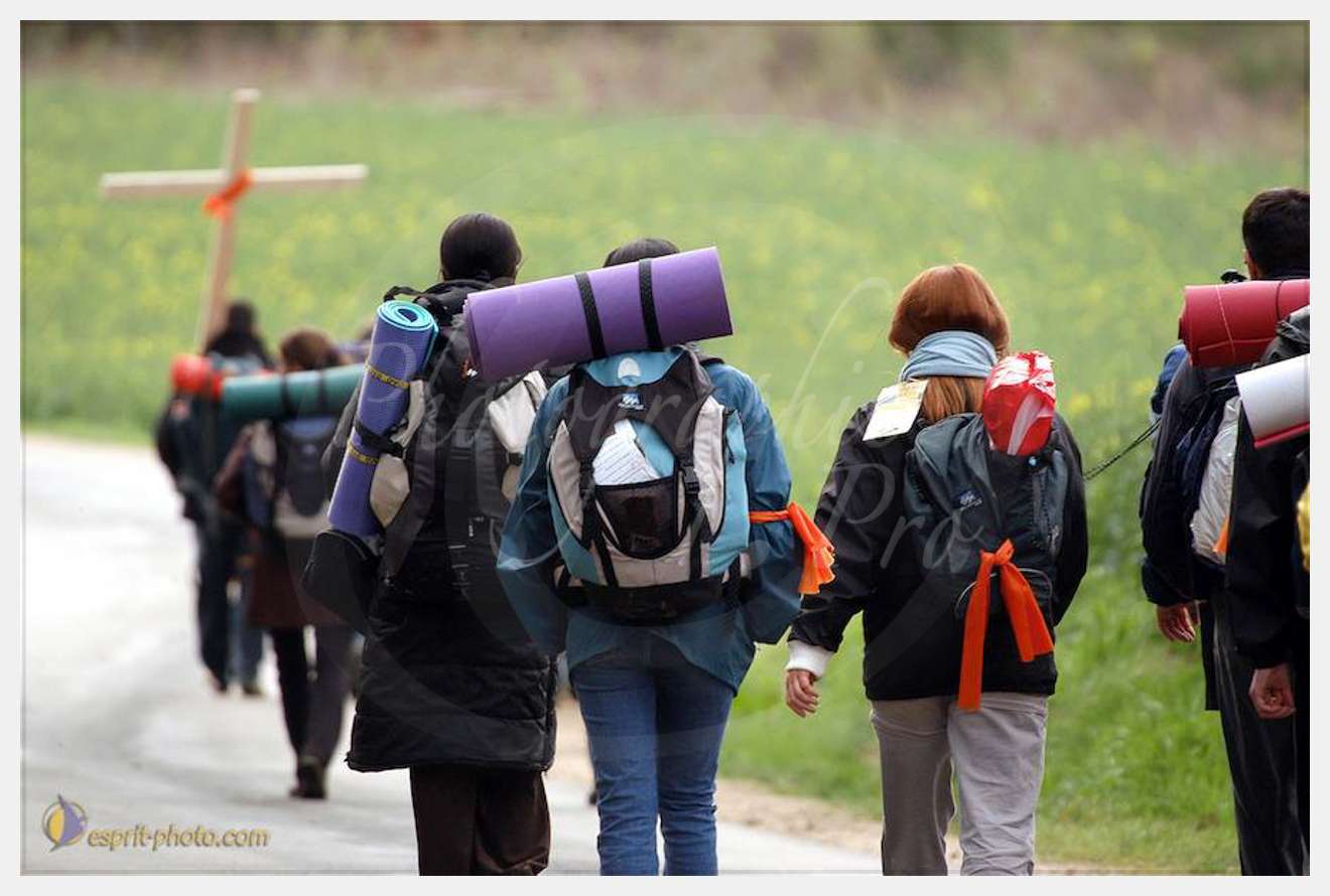 Nom de l'image : D1120208-01 — Description :  PE?lerinage de Chartres 2004