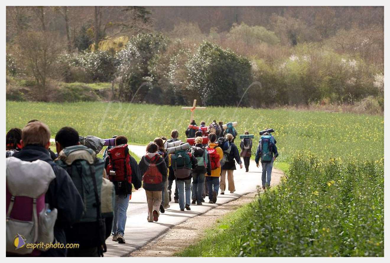 Nom de l'image : D1120211-01 — Description :  PE?lerinage de Chartres 2004