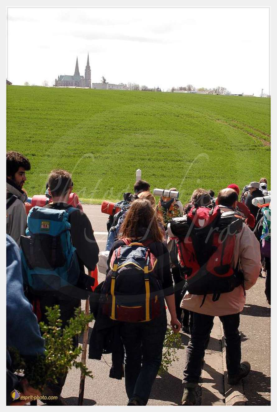 Nom de l'image : D1120424-01 — Description :  PE?lerinage de Chartres 2004