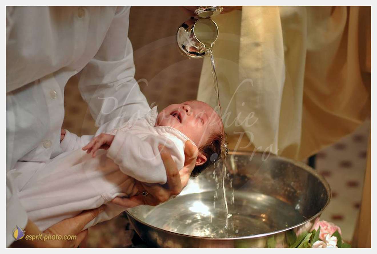Nom de l'image : D2226560_1 — Description :  BaptI?me de bE?bE?