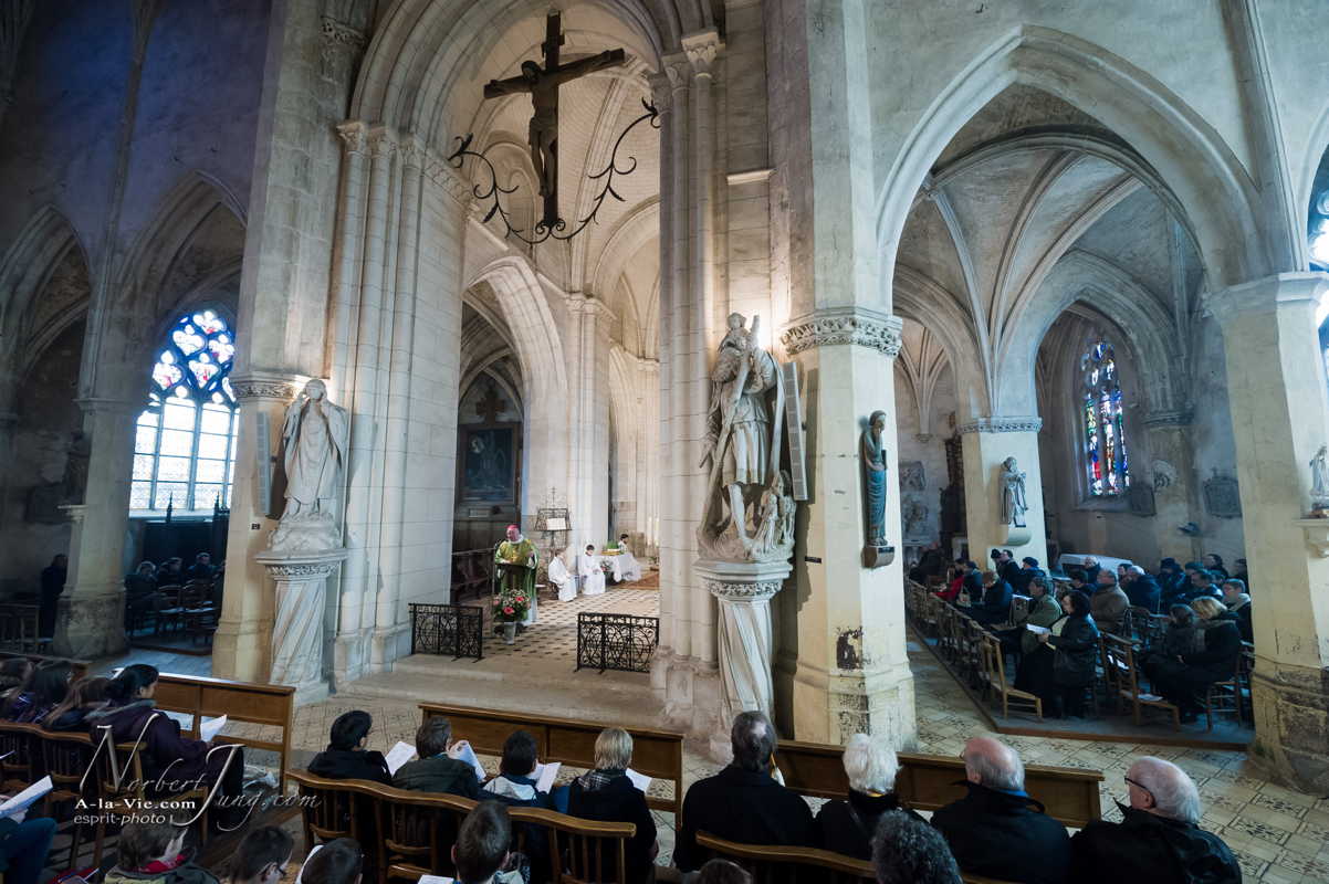 Nom de l'image : Messe-a-Notre-Dame_2013-01-27__(c)Norbert-Jung.com_D3s096389 — Description :