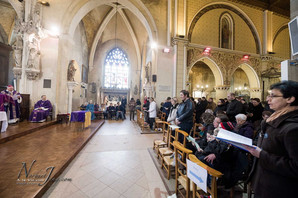 Nom de l'image : Messe-de-cloture-et-appel-decicif-des-Catecumen-a-la-Madeleine_2013-02-17__(c)Norbert-Jung.com_D3s096865 — Description :