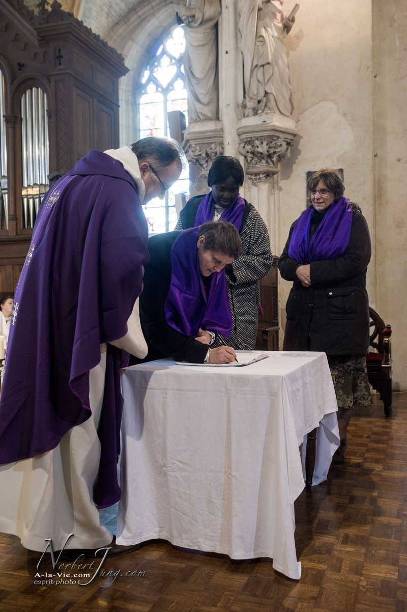 Nom de l'image : Messe-de-cloture-et-appel-decicif-des-Catecumen-a-la-Madeleine_2013-02-17__(c)Norbert-Jung.com_D3s096875 — Description :