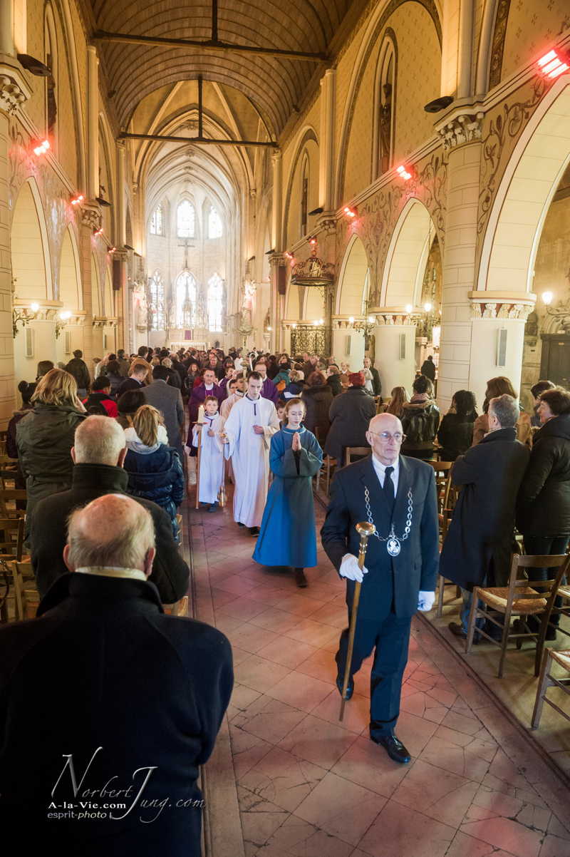 Nom de l'image : Messe-de-cloture-et-appel-decicif-des-Catecumen-a-la-Madeleine_2013-02-17__(c)Norbert-Jung.com_D3s096913 — Description :