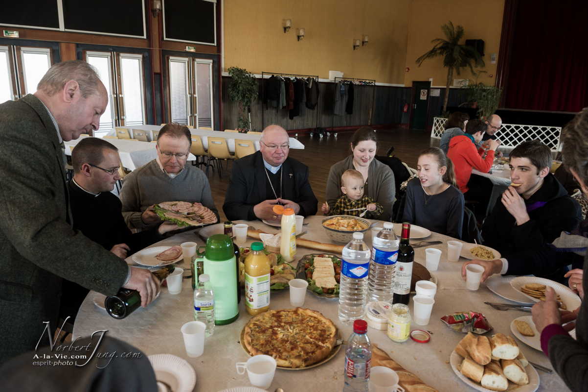 Nom de l'image : Repas-de-la-cloture-VP-a-la-salle-de-Fete-de-Verneuil_2013-02-17__(c)Norbert-Jung.com_D3s096950 — Description :