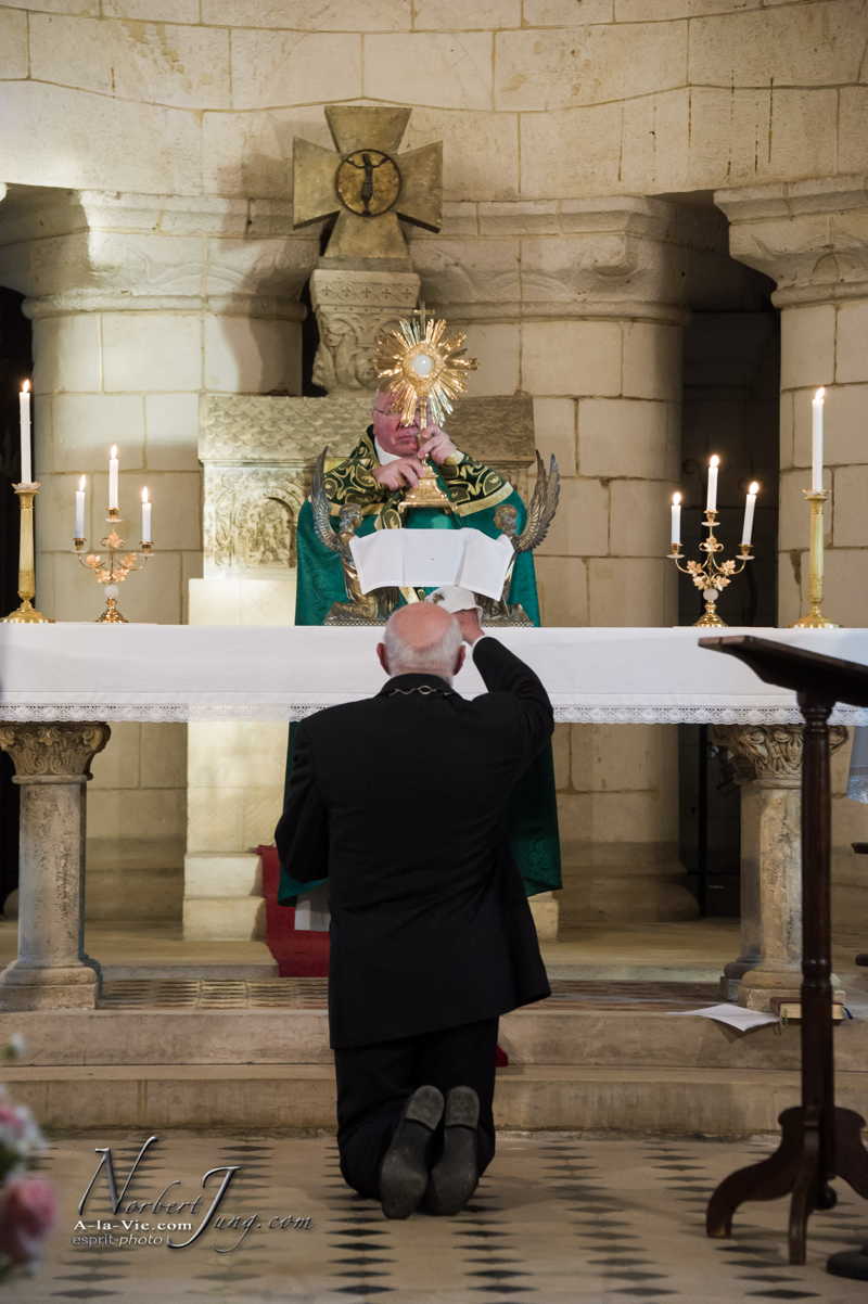 Nom de l'image : Vepres-a-Notre-Dame-de-Verneuil_2013-01-27__(c)Norbert-Jung.com_D3s096553 — Description :