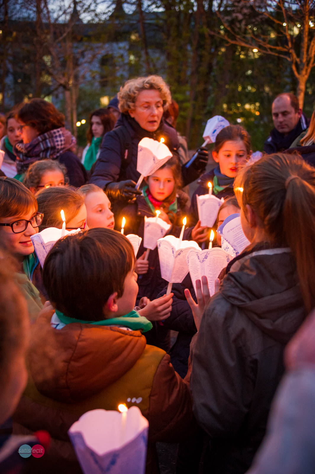 Procession nocturne au flambeaux de la Sainte Vierge au Sanctuaire