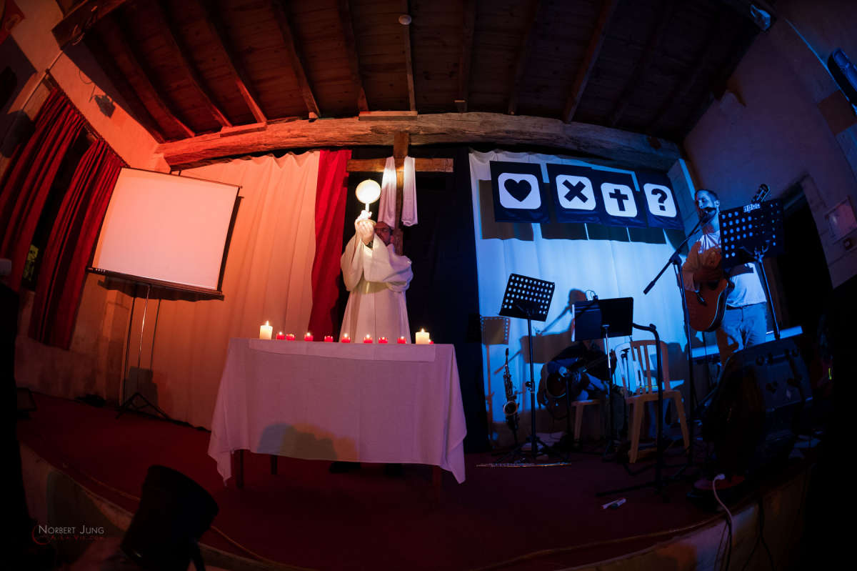 Nom de l'image : 160521_221652_D3s131187 — Description :